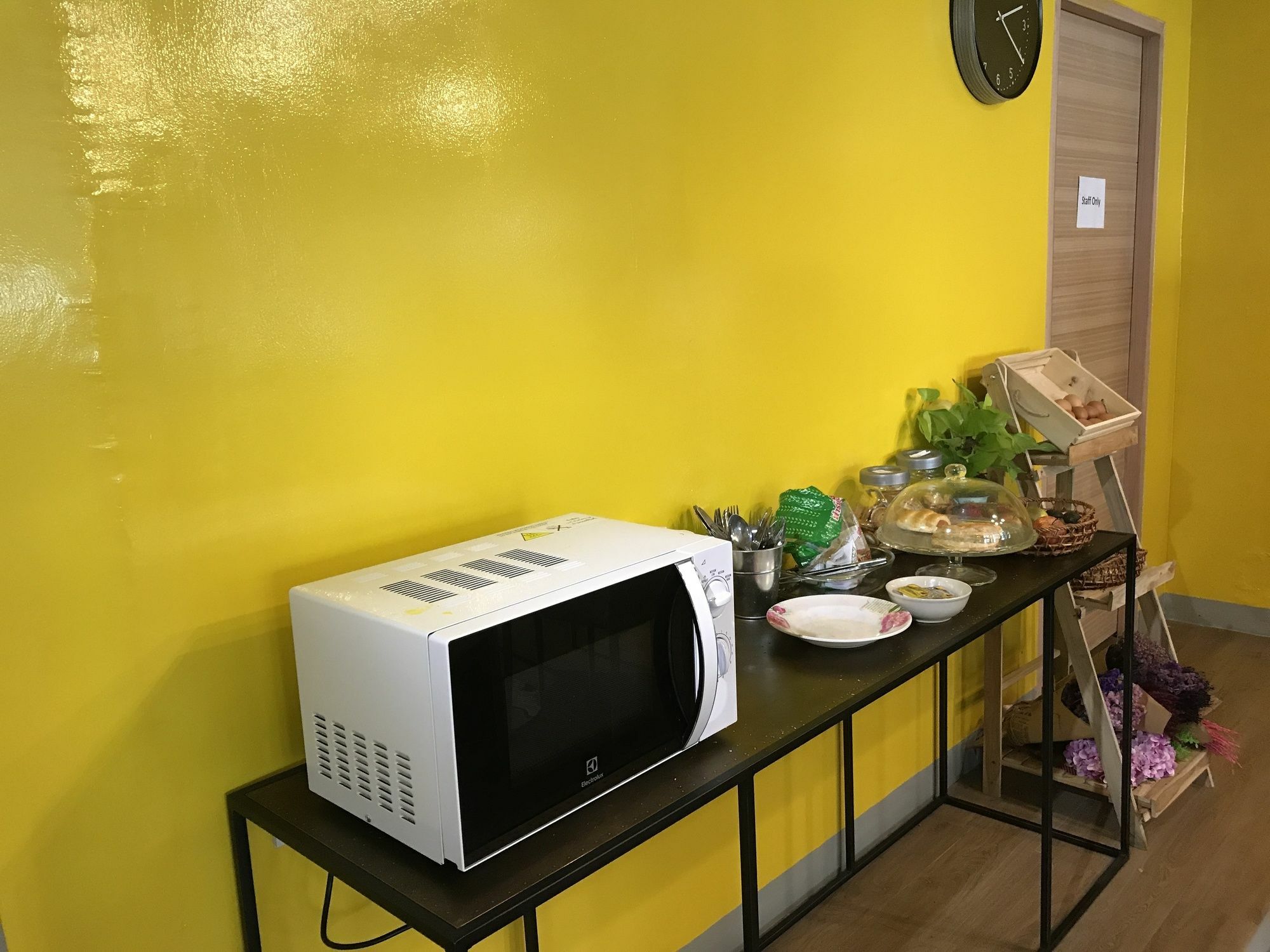 Bed and Breakfast Folk Poshtel Silom Бангкок Экстерьер фото